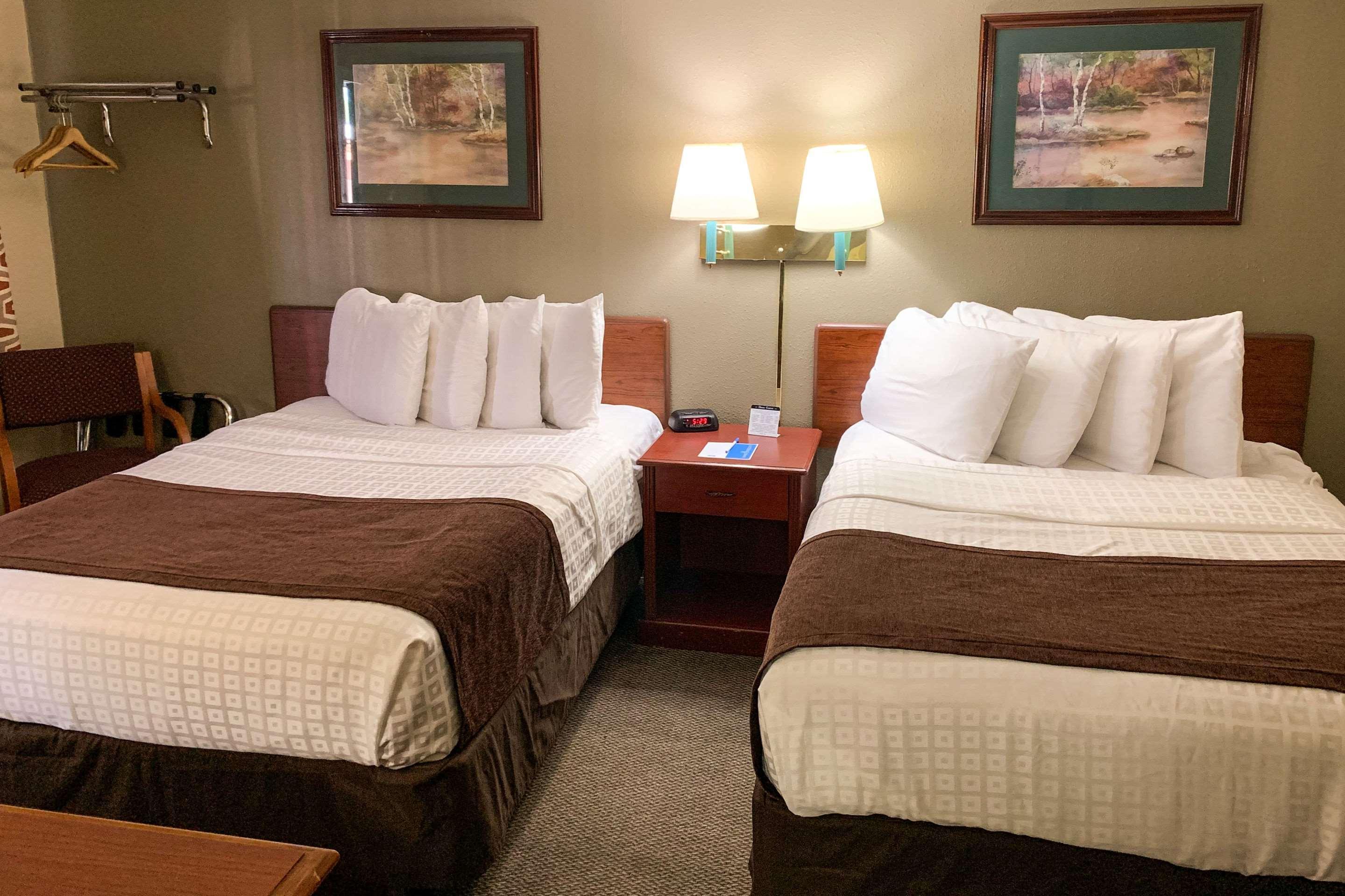 Rodeway Inn & Suites Шеридан Экстерьер фото