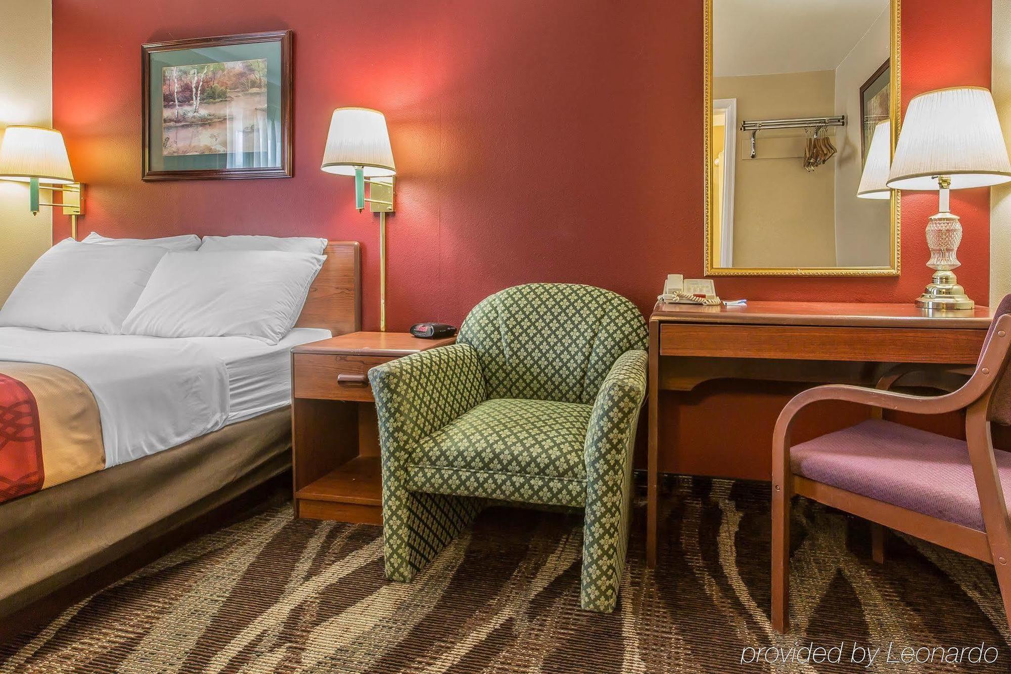 Rodeway Inn & Suites Шеридан Экстерьер фото