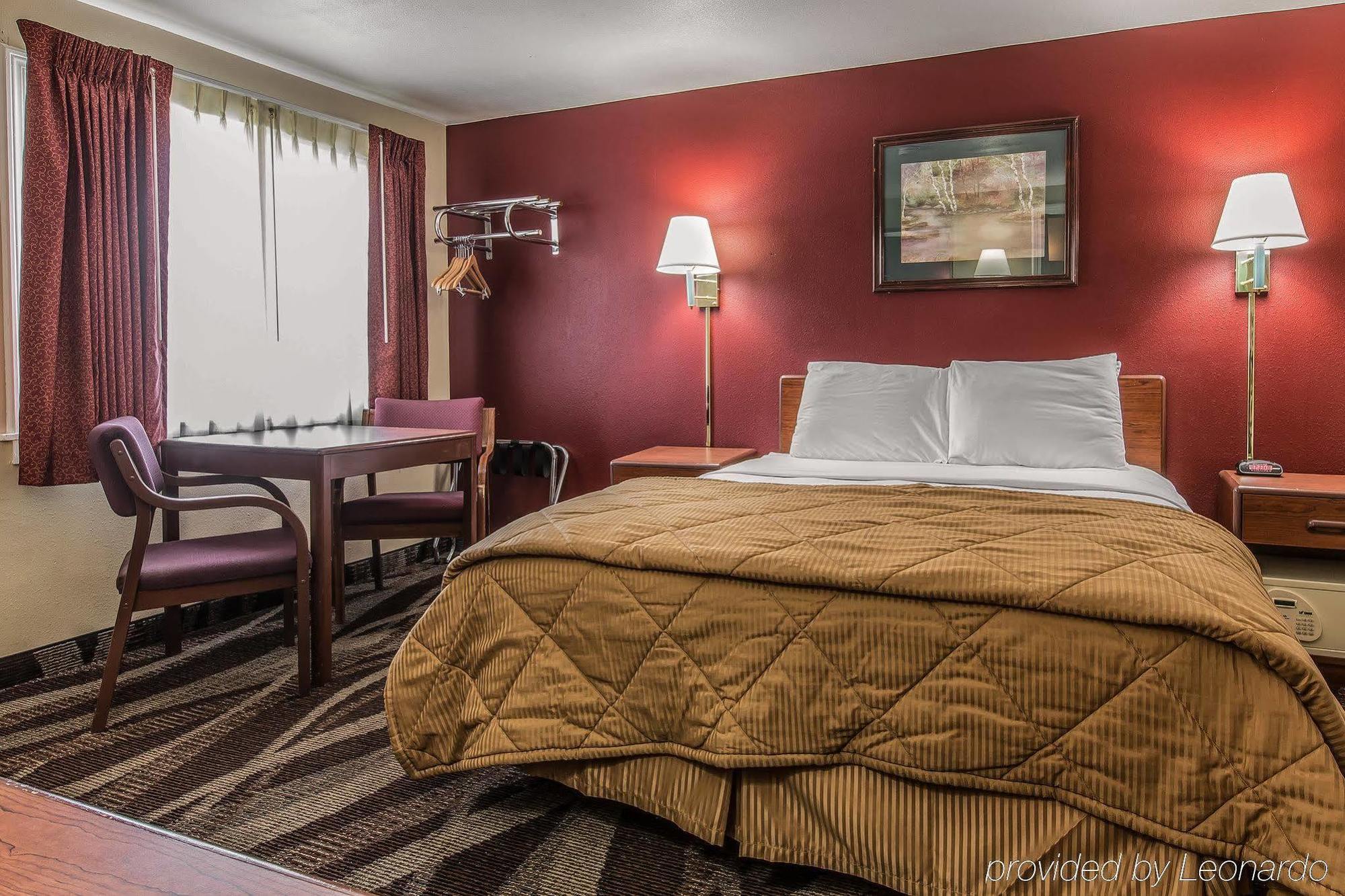 Rodeway Inn & Suites Шеридан Экстерьер фото